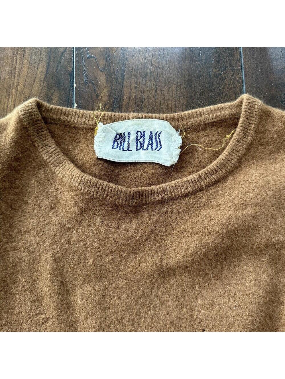 Vtg 70s Bill Blass Women's Casual Brown Sweater Cardigan Small USA 80s Wool
